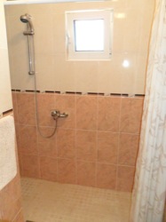 Main bedroom shower